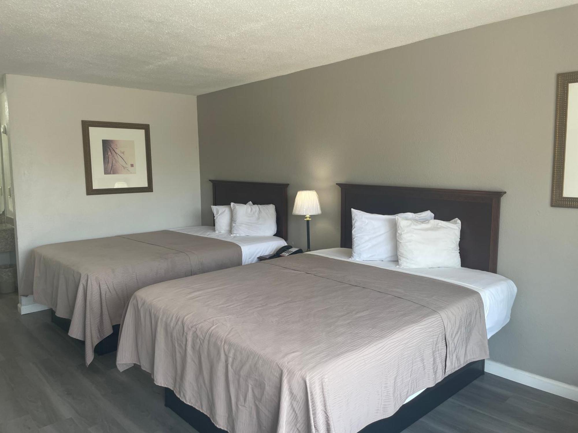 Camden West Inn Екстериор снимка