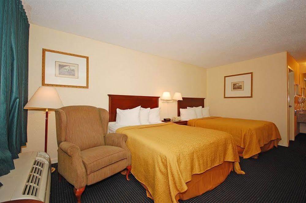 Camden West Inn Екстериор снимка